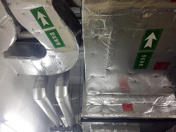 清華大學(xué)06不銹鋼風(fēng)管安裝